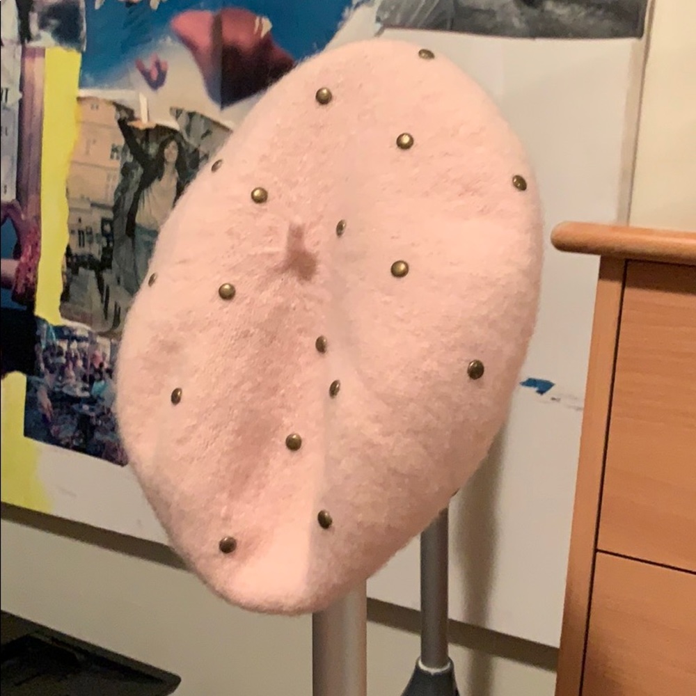 Pink beret with golden studs
